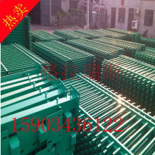  揚州市寶應卓創金屬 護欄 制品廠 主營 防盜護欄 鍍鋅鋼管城