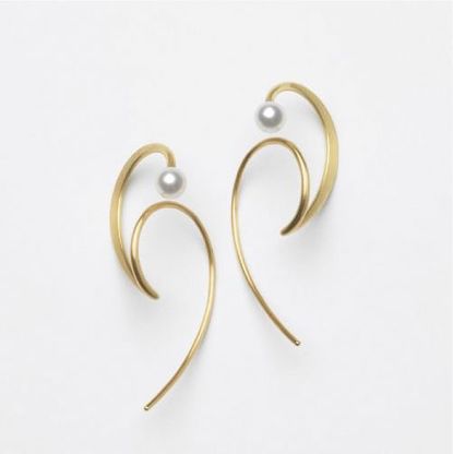 珍珠混搭金屬 柔與剛的時(shí)尚碰撞