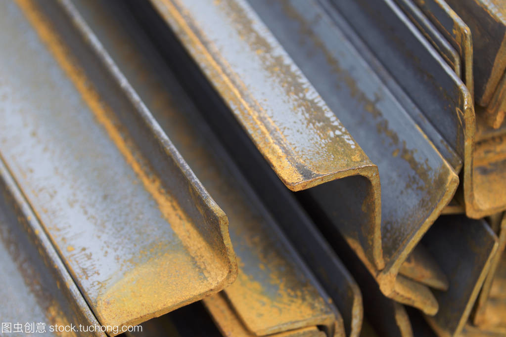 在金屬產(chǎn)品在倉庫包金屬齒形角